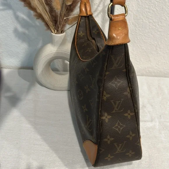 LOUIS VUITTON Monogram Boulogne 30 Shoulder Bag M51265 LV Auth BA278 +COA - Picture 9 of 17